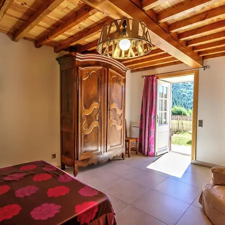 De Charme Avec Cheminee, Jardin Et Espaces Detente - Ideal Famille Et Amis, Draps Fournis - Fr-1-496-44 *