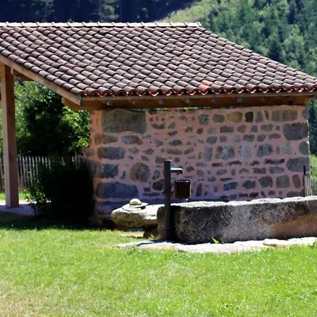 Holiday home De Charme Avec Cheminee, Jardin Et Espaces Detente - Ideal Famille Et Amis, Draps Fournis - Fr-1-496-44 La Valla-sur-Rochefort